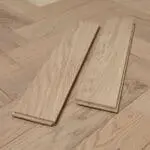 Light Invisible Oak Herringbone Engineered Wood Flooring