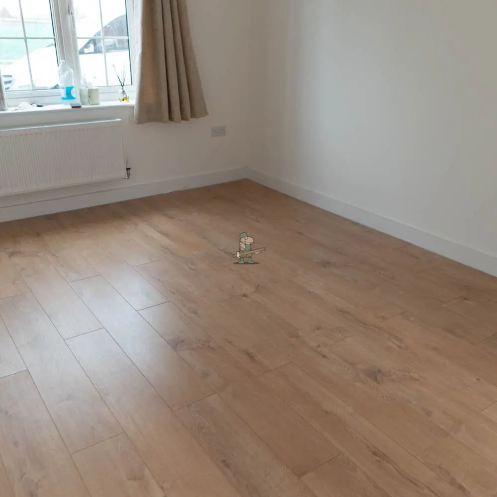 Home Classic 8mm Village Oak 4V Laminate Flooring