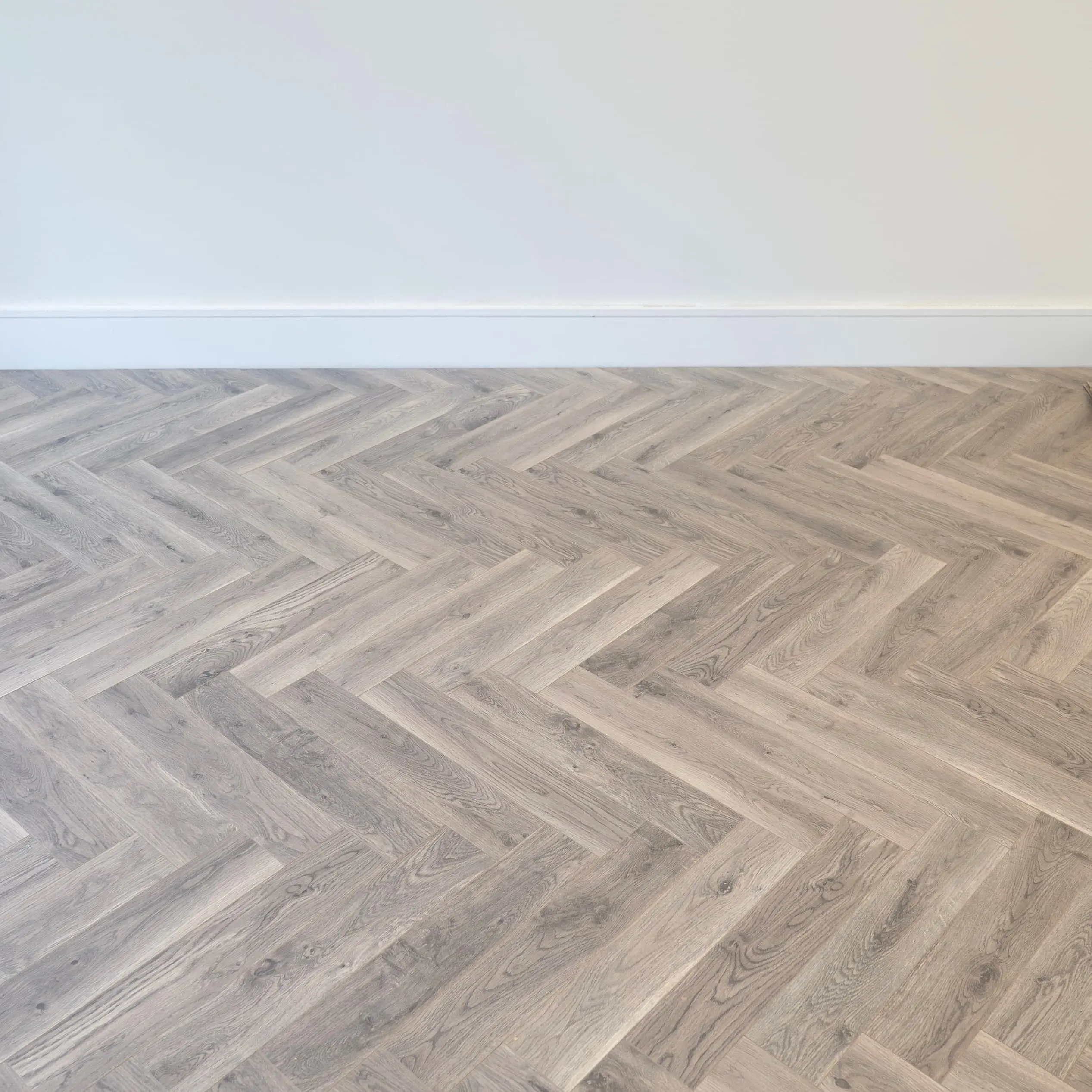 Craft 12mm Providence Oak Herringbone AC5 Laminate Flooring