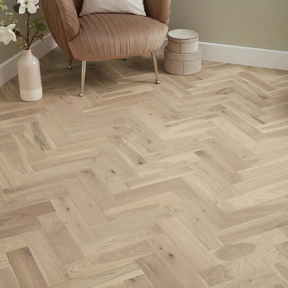 Parquet 18 x 90mm Seashell Light Oak Herringbone Solid Wood Flooring