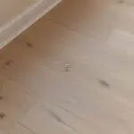 Straight Planks Invisible Oak Finish Engineered Flooring