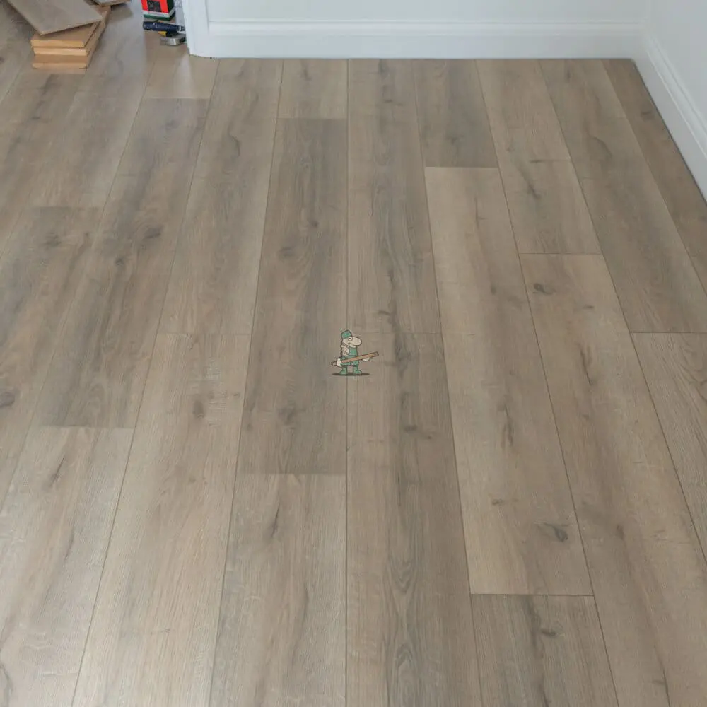 Grey Beige Oak 12mm Classic Laminate Flooring