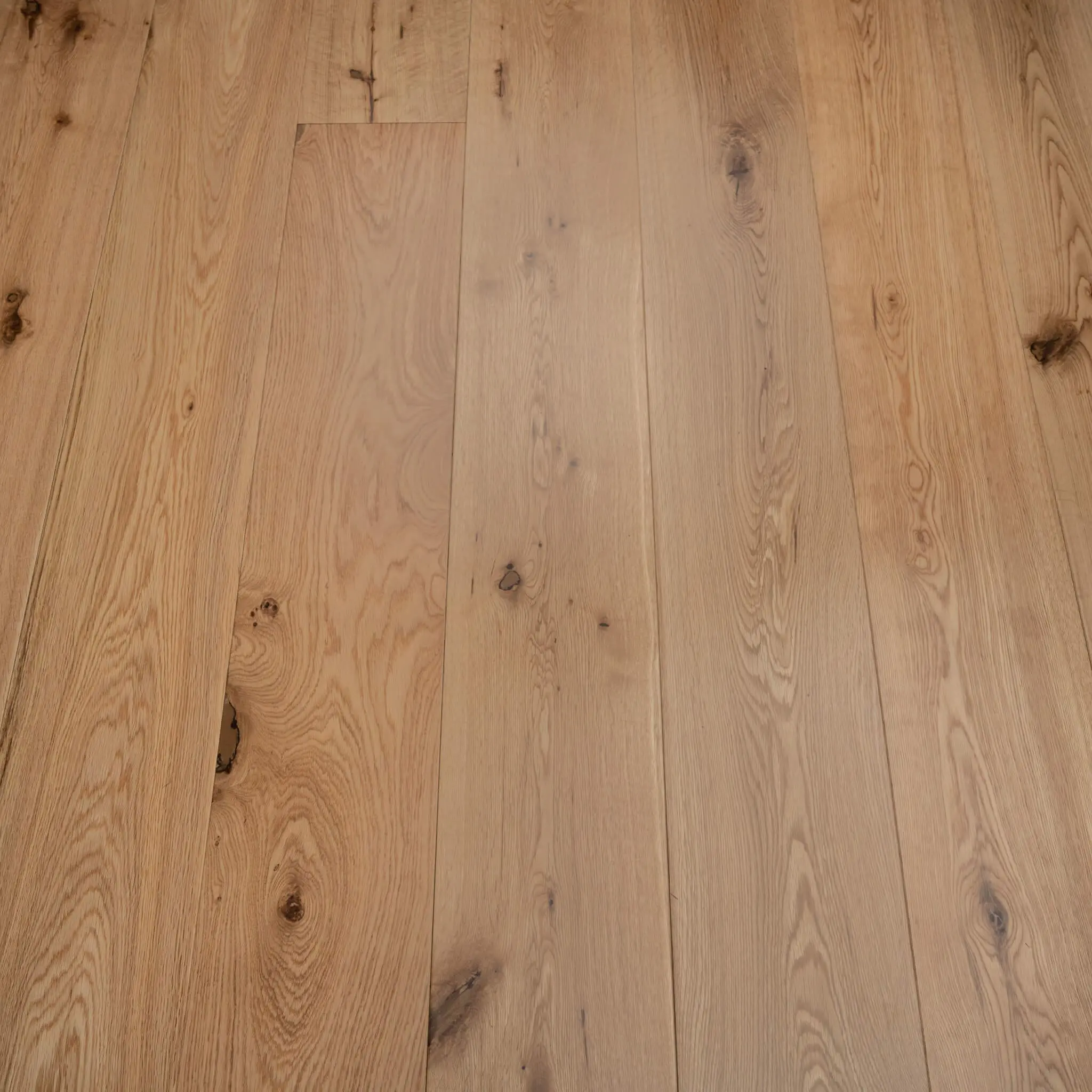 Nevada 14/3 x 190mm Natural Lacquered Engineered Wood Flooring