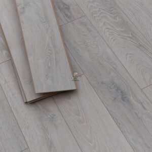 Home Classic 12mm Weathered White Oak 4V Laminate Flooring
