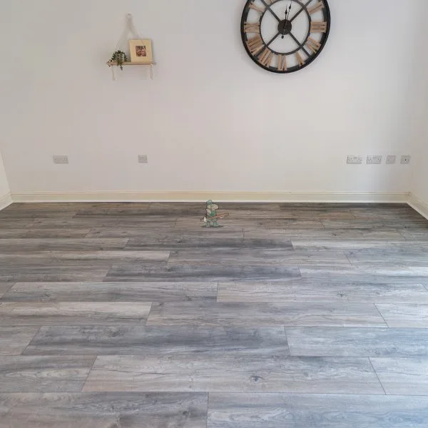 Premium 12mm Rustic Grey Oak AC5 Laminate Flooring