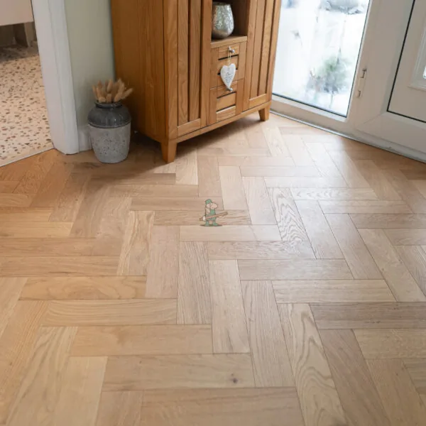 Cambridge 10/3 x 80mm Meadow Oak Herringbone Engineered Wood Flooring