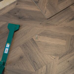 Duomo Pattern 8mm Dark Fumed Oak AC5 Aqua Laminate Flooring
