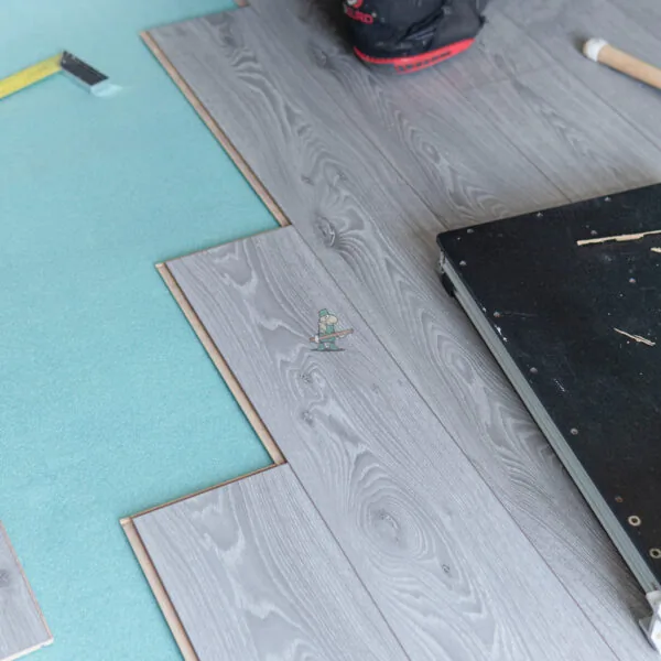Premium 12mm Grey Oak AC5 Laminate Flooring