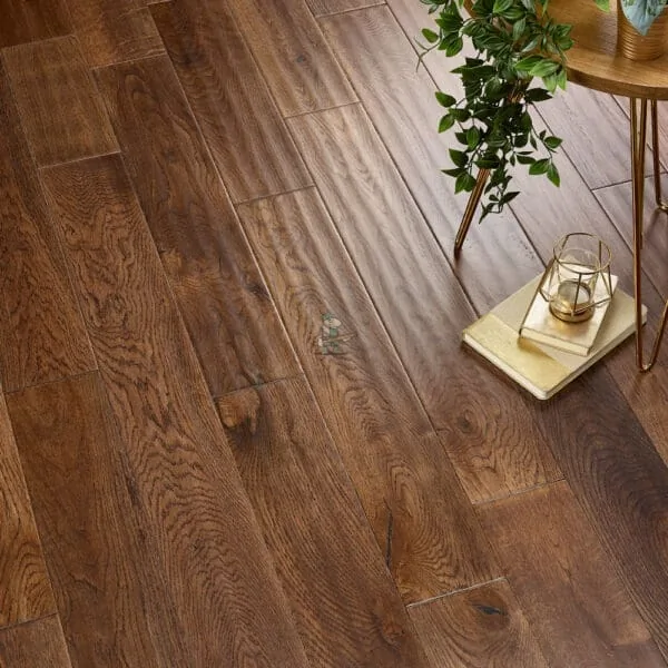 Alabama 125mm Coffee Oak Hand Scraped Solid Wood Flooring