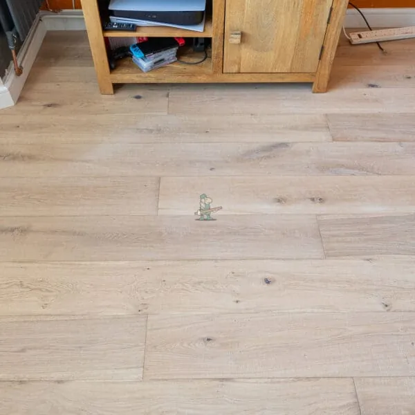 Nature 15/4 x 190mm Light Oak Handscraped Engineered Wood Flooring