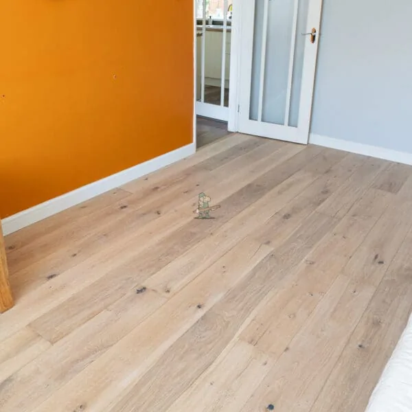 Nature 15/4 x 190mm Light Oak Handscraped Engineered Wood Flooring