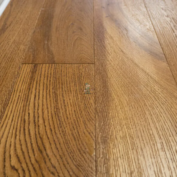 Nature 20/6 x 180mm Brushed Golden Oak Handscraped Engineered Wood Flooring