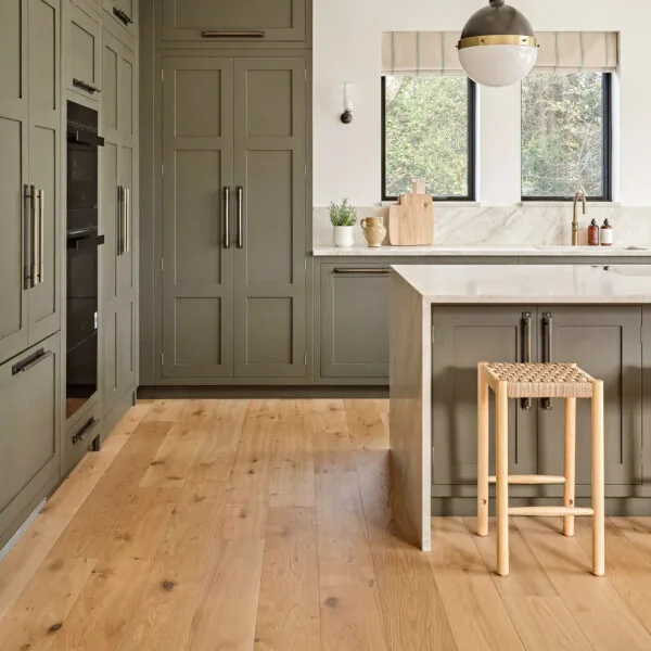 Nevada 14/3 x 190mm Natural Lacquered Engineered Wood Flooring