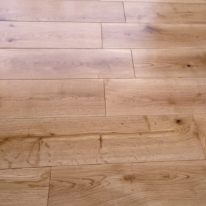 Alabama 125mm Natural Lacquered Oak Solid Wood Flooring