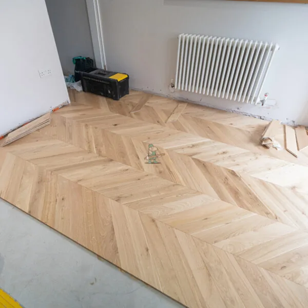 Nevada 14/3 x 90mm Natural Oiled Oak Chevron Engineered Wood Flooring