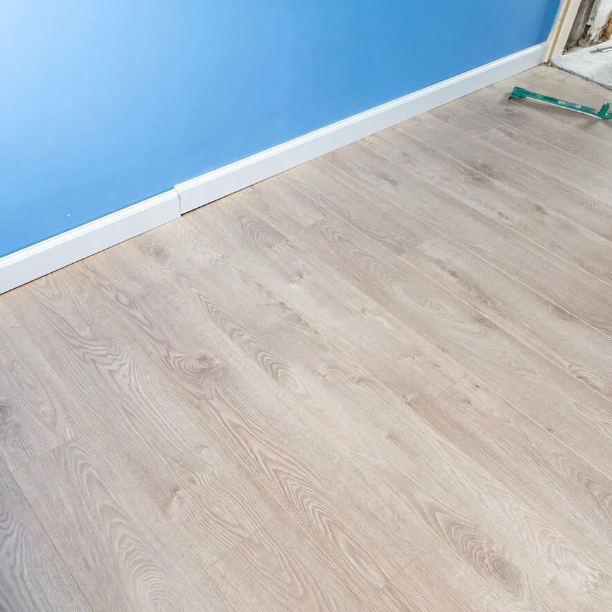 Cambridge 12mm Nude Oak AC5 Laminate Flooring