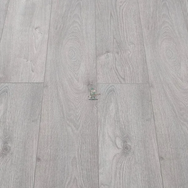 Cambridge 12mm Basalt Oak AC5 Laminate Flooring