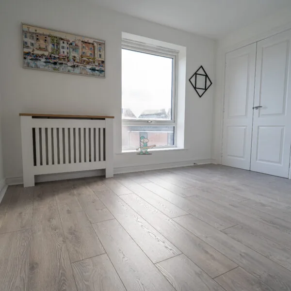 Cambridge 12mm Porcini Oak AC5 Laminate Flooring