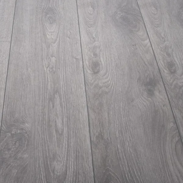 Cambridge 12mm Owlet Oak AC5 Laminate Flooring