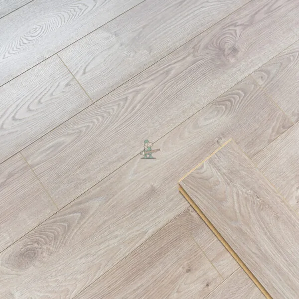 Cambridge 12mm Nude Oak AC5 Laminate Flooring