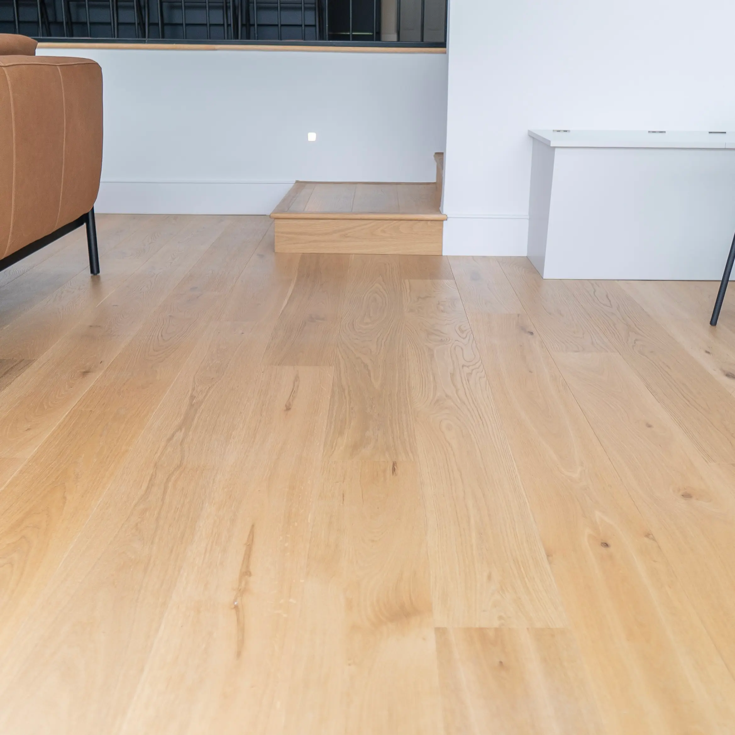 Chicago Click 14/3 x 190mm Smooth Natural Oak Engineered Wood Flooring