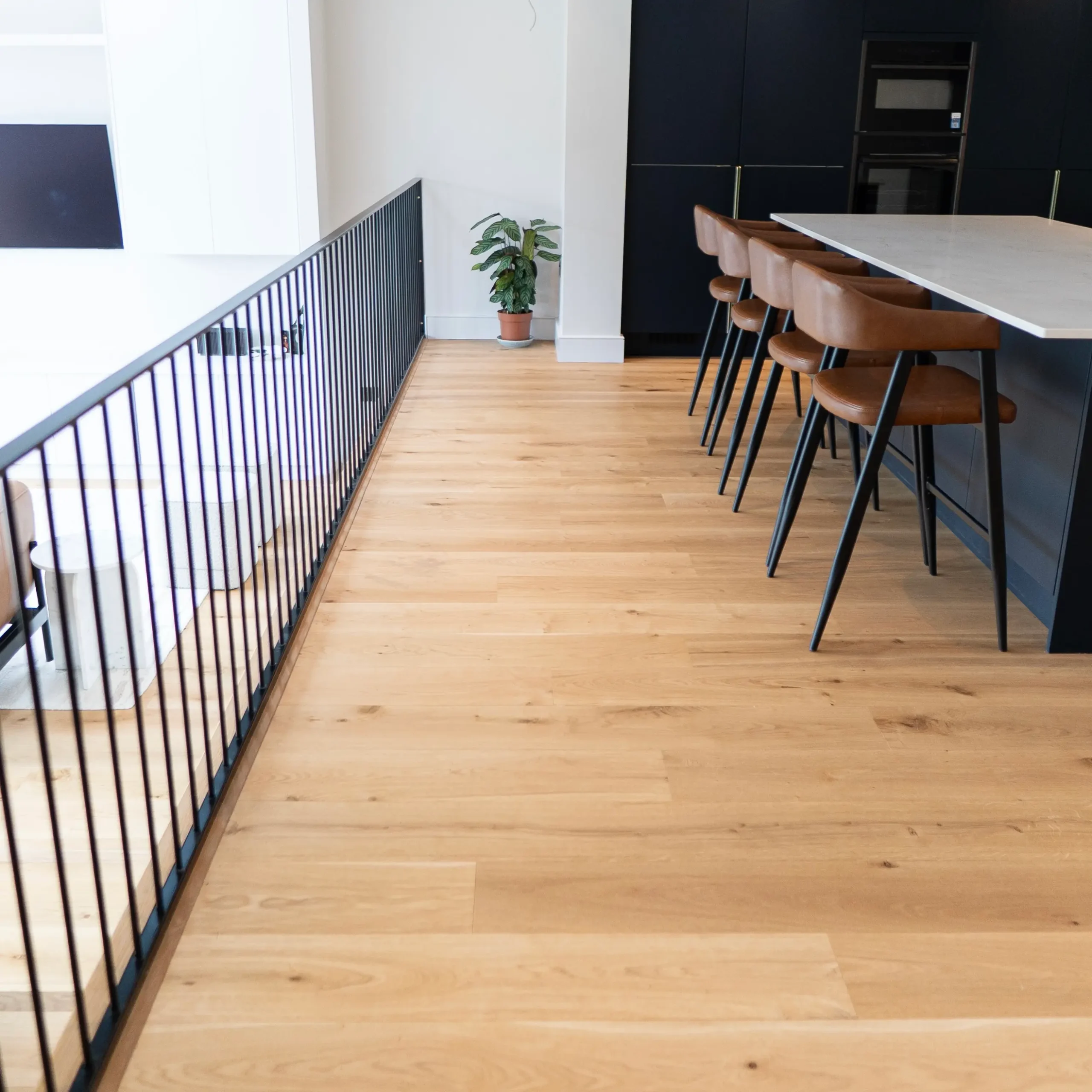 Chicago Click 14/3 x 190mm Smooth Natural Oak Engineered Wood Flooring