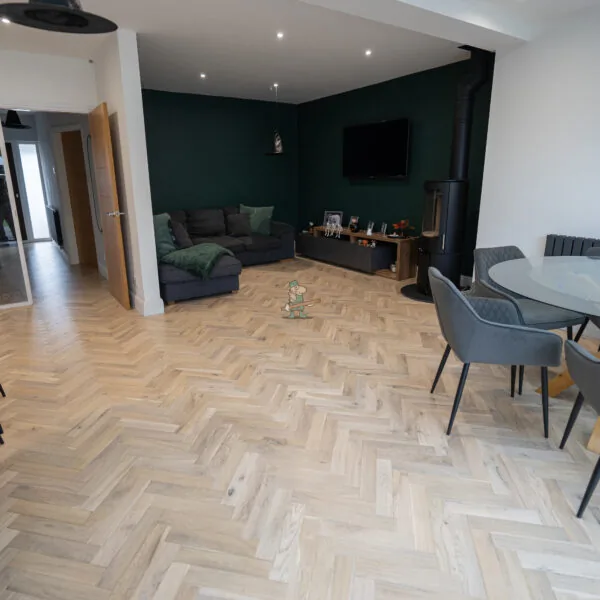 Cambridge 20/5 x 70mm Worn Cathedral Oak Herringbone Engineered Wood Flooring