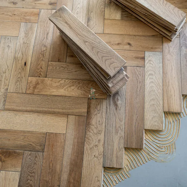 Cambridge 20/5 x 70mm Worn Antique Oak Herringbone Engineered Wood Flooring