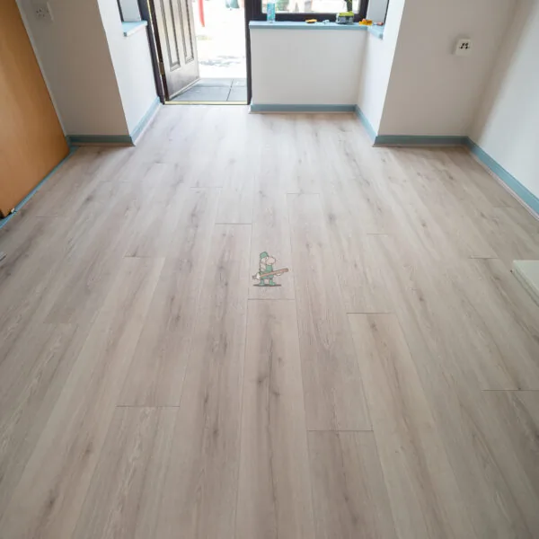 Premium 12mm Cotswold Ash Oak AC5 Laminate Flooring