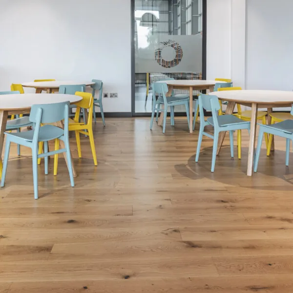 Nevada 14/3 x 190mm Signature Lacquered Oak Engineered Wood Flooring