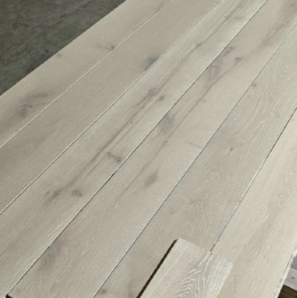 Nevada 14/3 x 220mm Alpine Lacquered Oak Engineered Wood Flooring